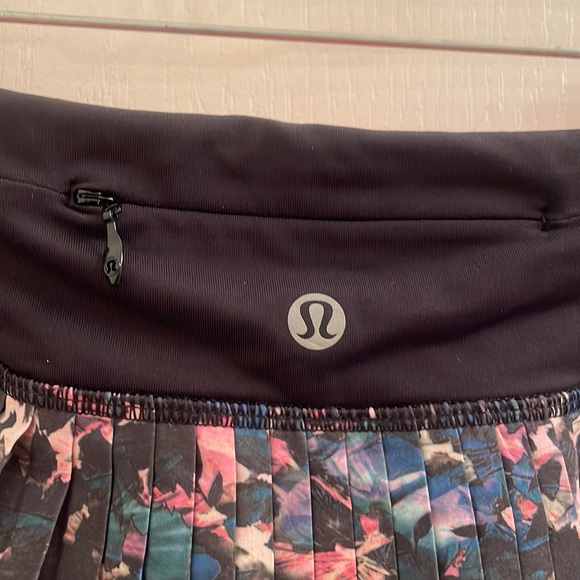 Lululemon Pleat Skirt - Picture 3 of 9
